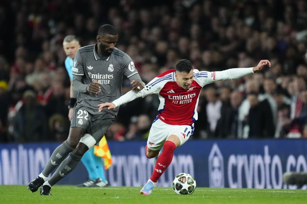 马刺队寻找进攻感觉，凯尔特人能在客场延续出色表现吗？.